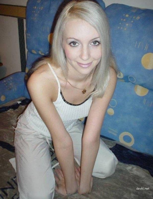 Blonde Banging Herself with Rubber Dildo - XXX Solo Masturbation Action