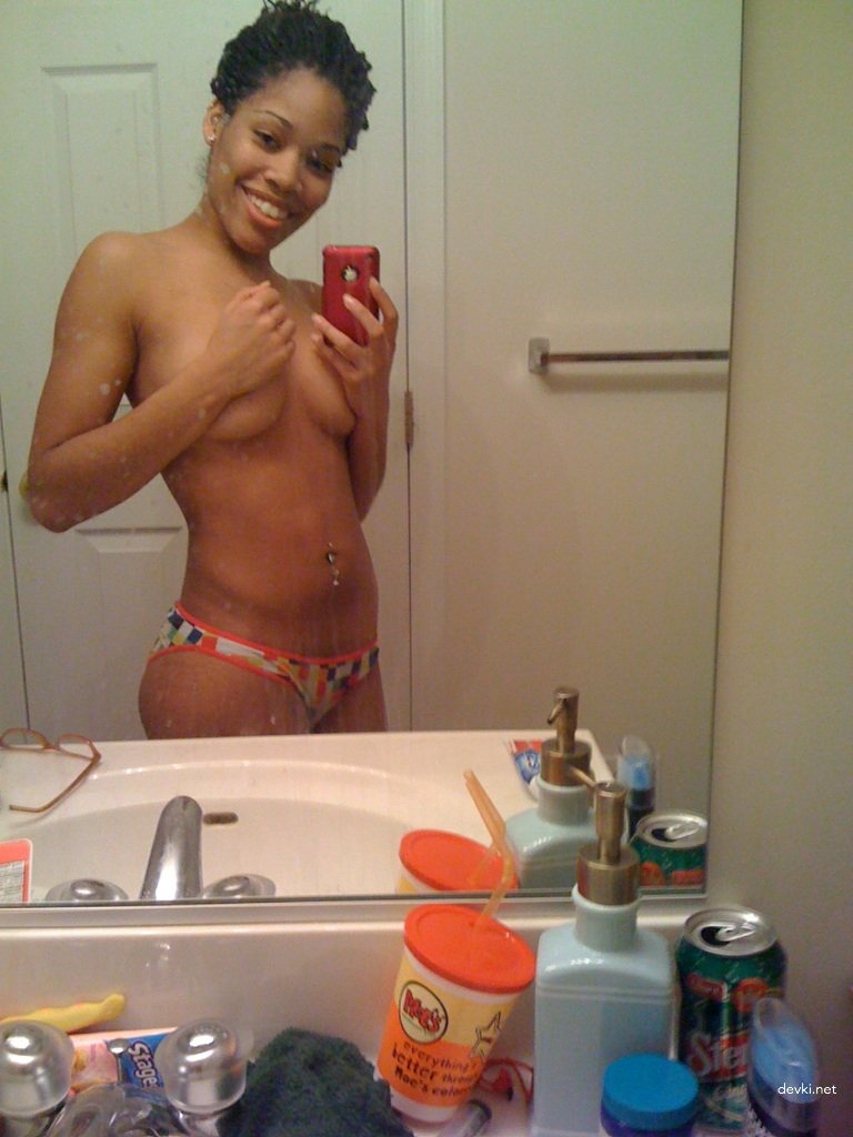 Black girl posing naked