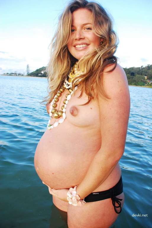Фото беременных девушек голышом