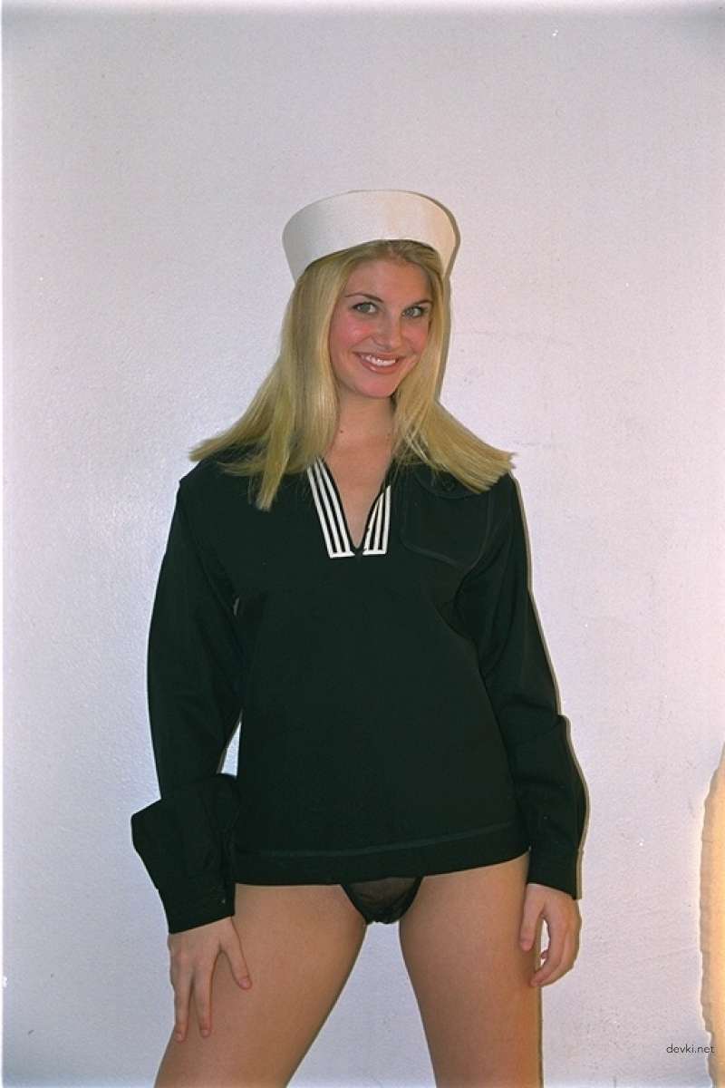 Фото сексуальной морячки